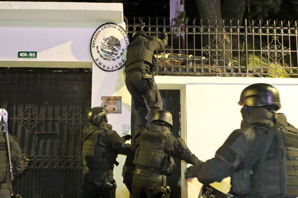 militares asaltan embajada de mexico en ecuador FOTO CANCILLERÍA CUBANA .jpeg