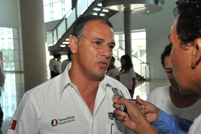 La Capital | En Madero Se Trabaja A Favor De La Educacion Jaime Turrubiates
