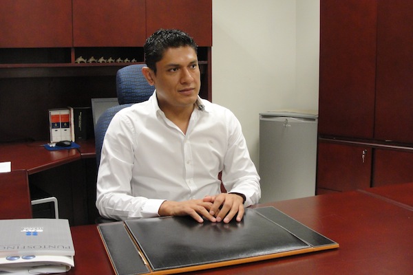 ARTURO_SOTO_ALEMAN1202.jpg