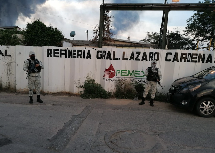 Refinería Lázaro Cárdenas en Minatitlán Veracruz.png