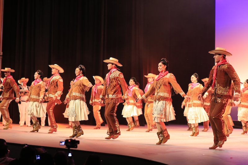 Américo_XXXIII_edición_del_Festival_Internacional_en_la_Costa_del_Seno_Mexicano_desde_Reynosa_(31)-2.png