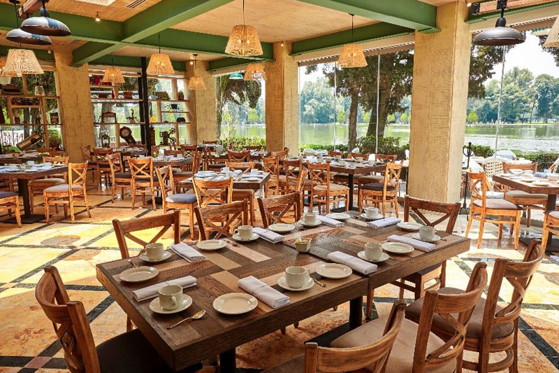 BISTRO.jpg