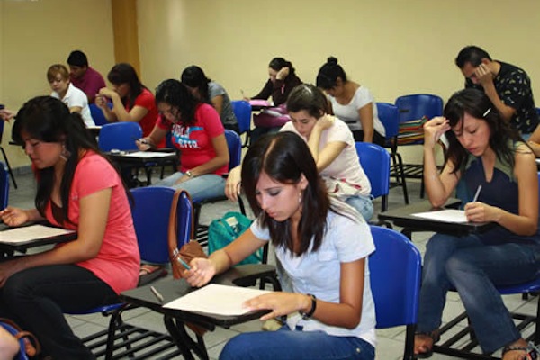 Estudiantes_Universidad1.jpg