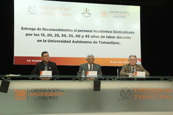 La Capital | Reconoce UAT Trayectoria De Sus Docentes