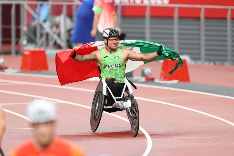 Juan_Pablo_Cervantes_tras_ganar_su_medalla_de_bronce_en_Tokio_2020__7_.png
