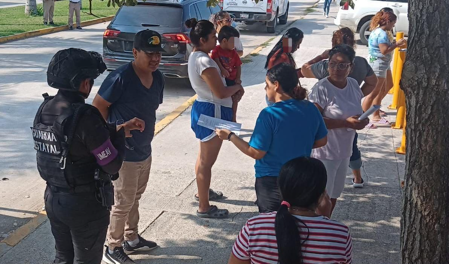 Operativo Escuela Segura Guardia Estatal de Género mantiene proximidad con estudiantes (6).png