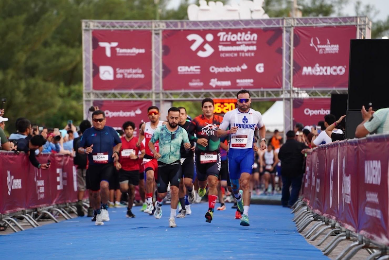 Triatlón Tampico Tamaulipas Eduardo Núñez y Fernanda Salazar (1).png