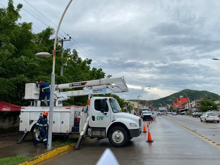 cfe camion electricistas.png