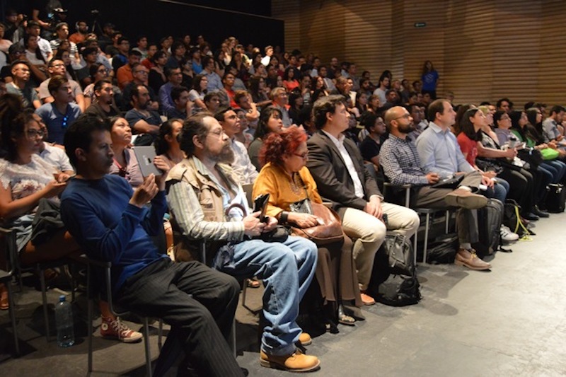 el-auditorio-del-muac-estaba-completamente-lleno-durante-el-encuentro-new-creativity.jpg