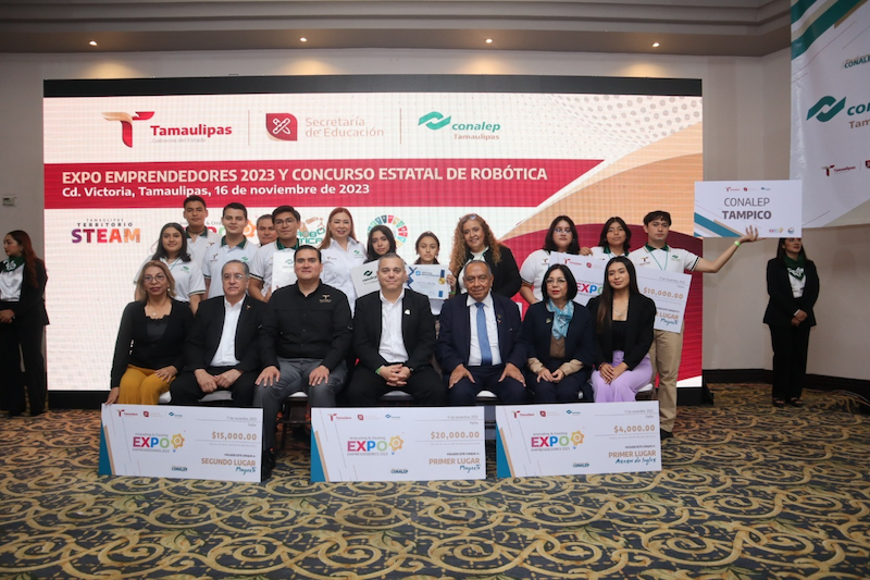 estudiantes en Expo Emprendedores y Concurso de Robótica 2023 CONALEP Tamaulipas (3).png