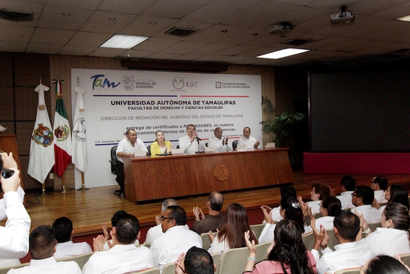 La Capital | Certifica UAT A Profesores En Mediacion Y Solucion De ...