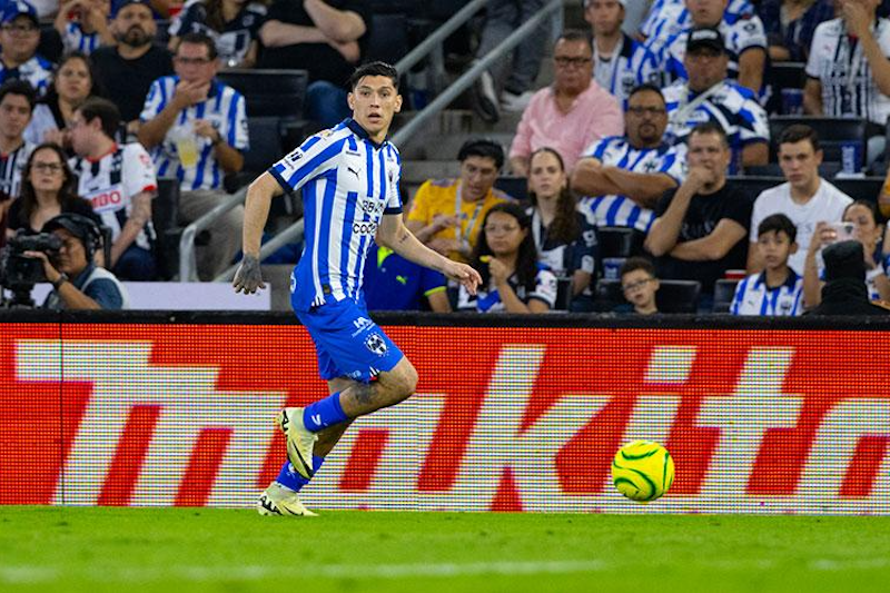 gerardo arteaga lateral de RAYADOS.png