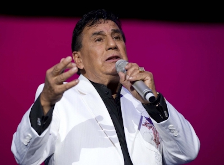 gualberto castro.jpg