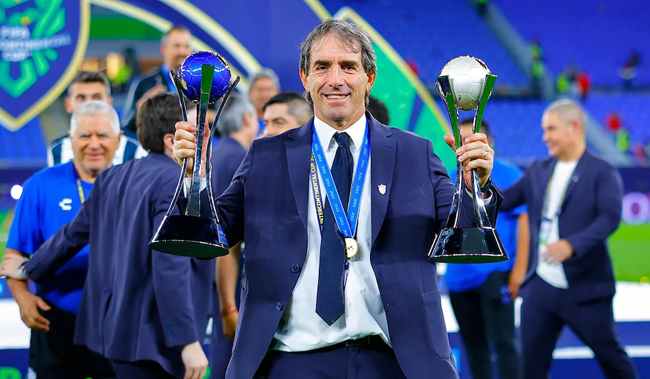 gullermo almada-Almadismo1.jpg copia.png