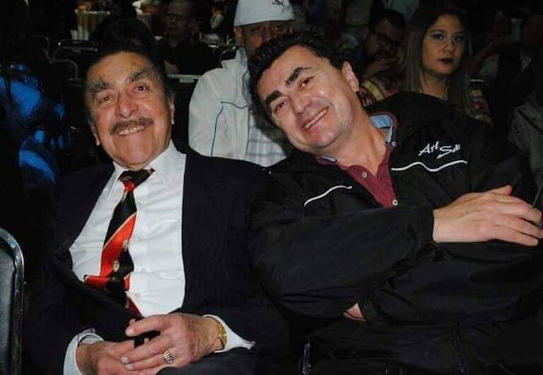mago Krotani QEPD Y SU HIJO.jpg