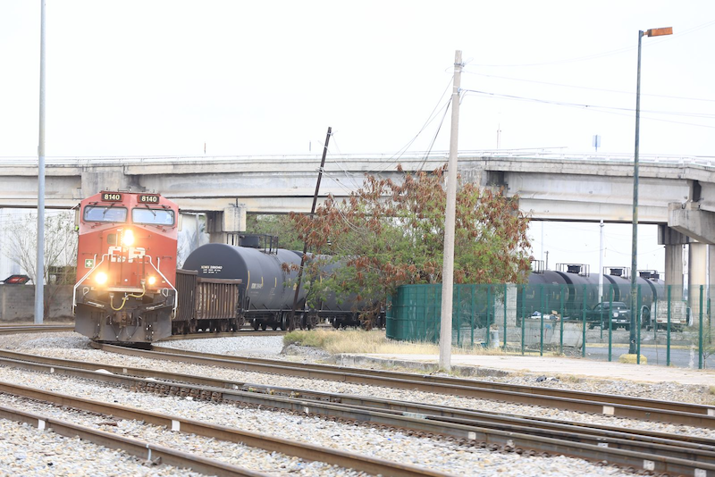 tren CPKC, puente ferroviario nuevo laredo 35.png