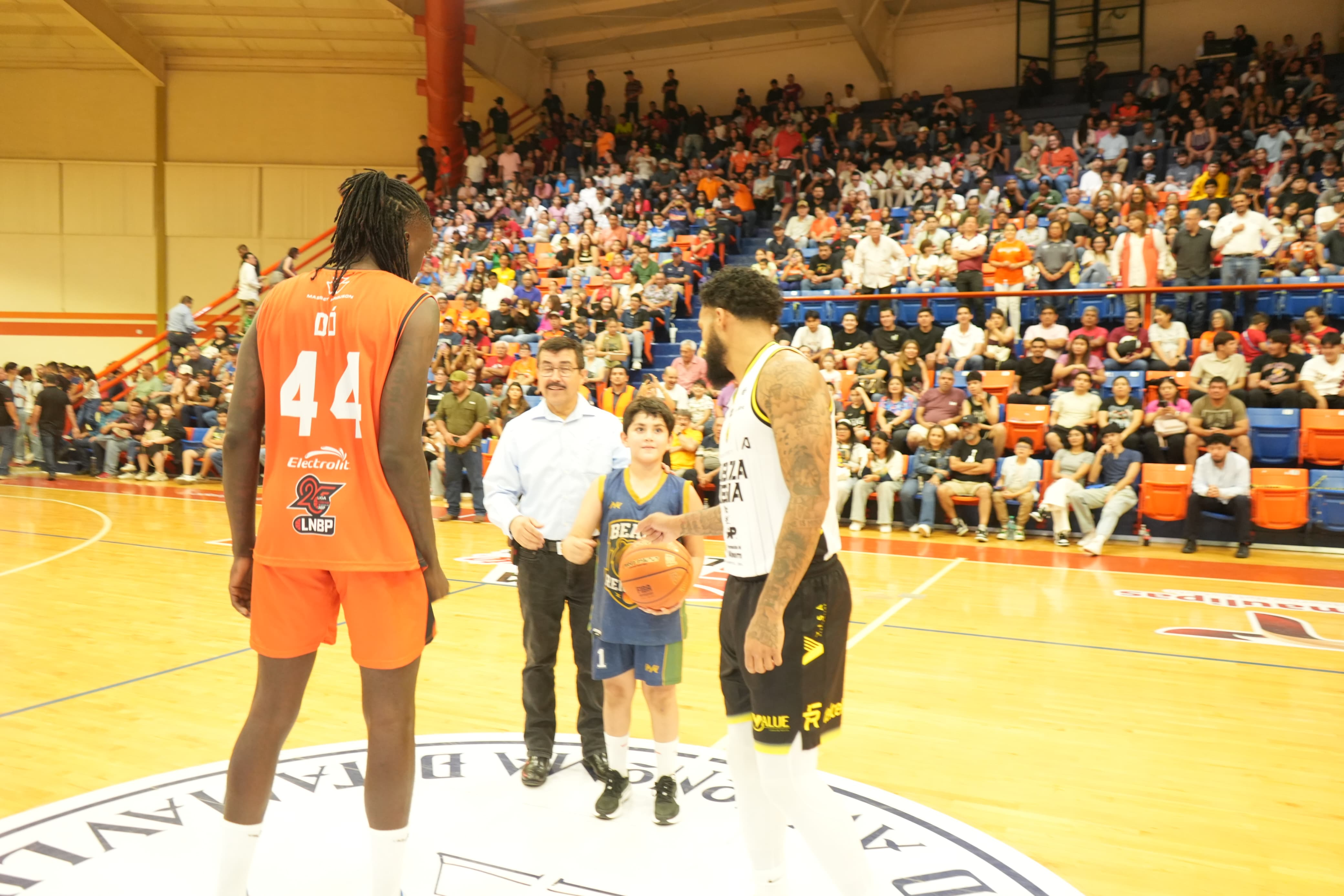 uat basquetbol 1.png