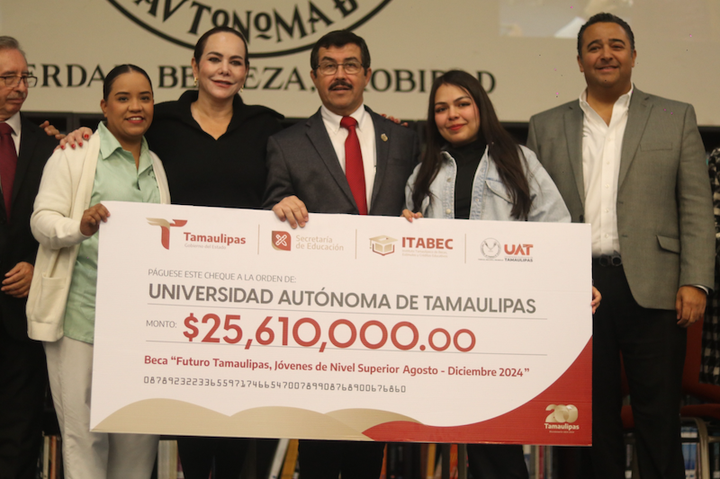 La Capital | Entrega Rector Apoyos A Estudiantes De La UAT En Nuevo Laredo